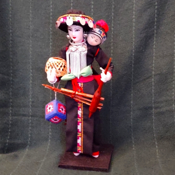 Handmade Doll Mother and Baby Made in Thailand - Picture 1 of 8